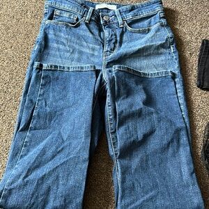 Levi jeans